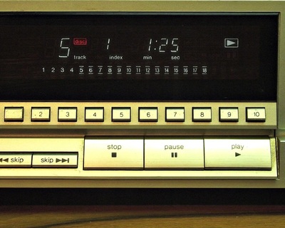 TECHNICS SL-P470 (1990)