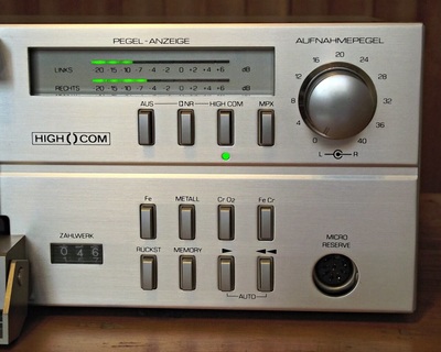 TELEFUNKEN HC 750M (1982) 