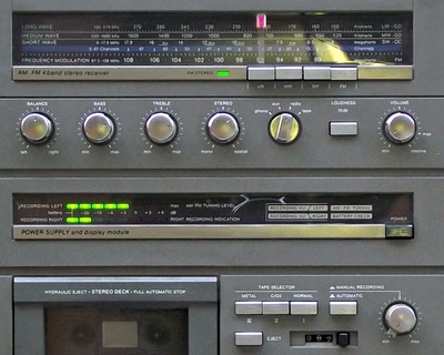PHILIPS COMPO SOUND MACHINE D8718 (1983)