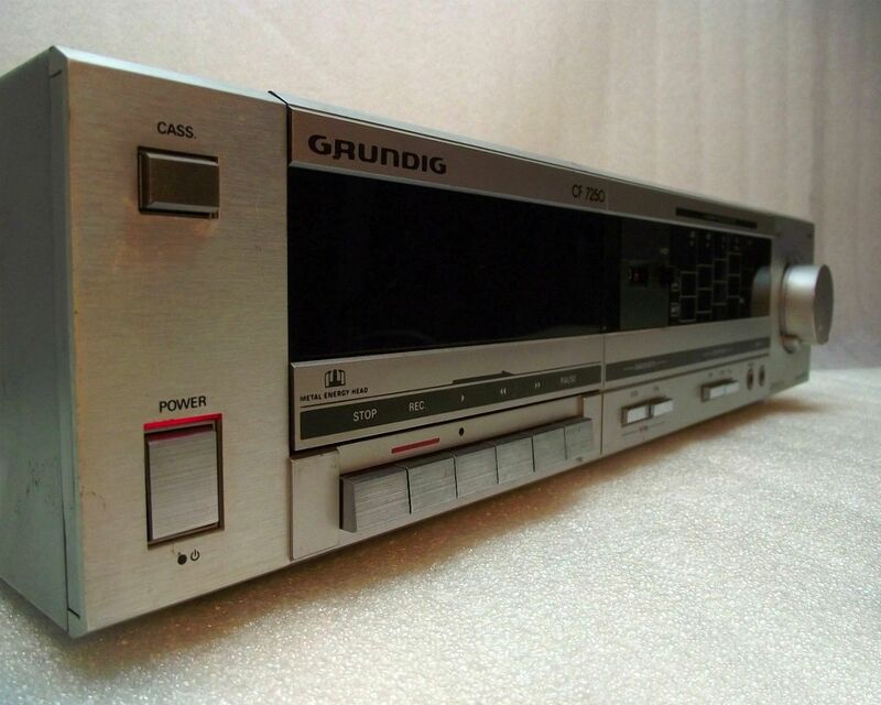 GRUNDIG CF 7250 (1985)
