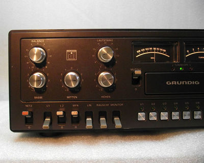 GRUNDIG R 35 SUPER HIFI (1978)