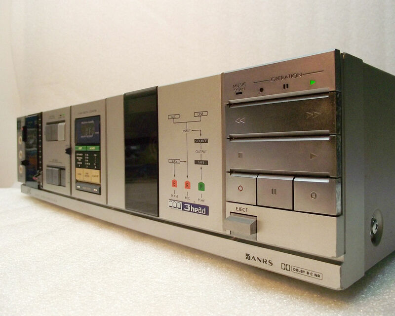 JVC KD-D55 (1982)