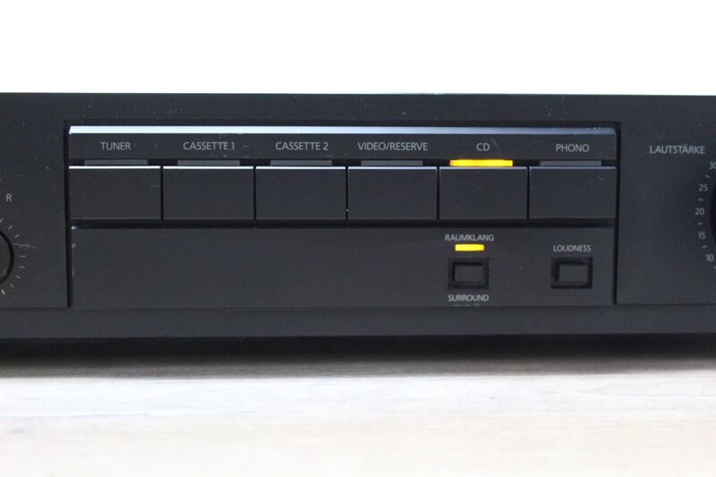 TELEFUNKEN HA 680 (1991) 